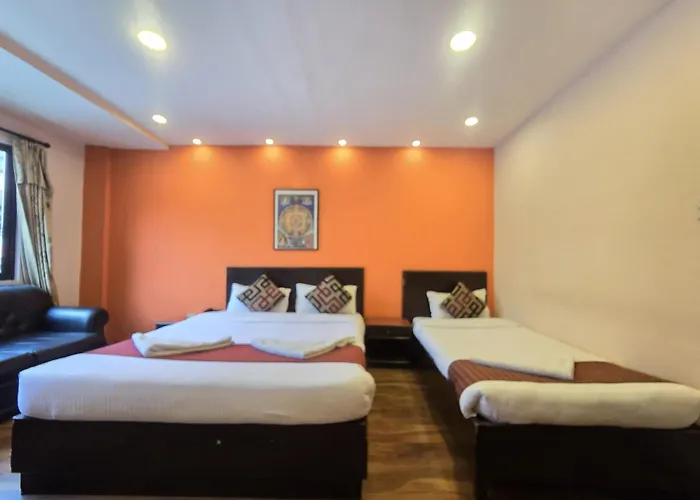 Cascade Hotel 2*