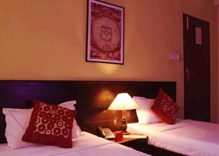 Cascade Hotel 2*